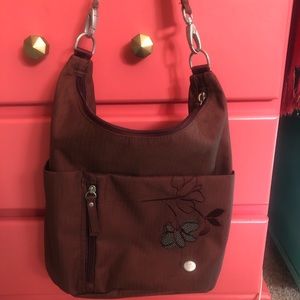 Haiku purse in excellent condition!